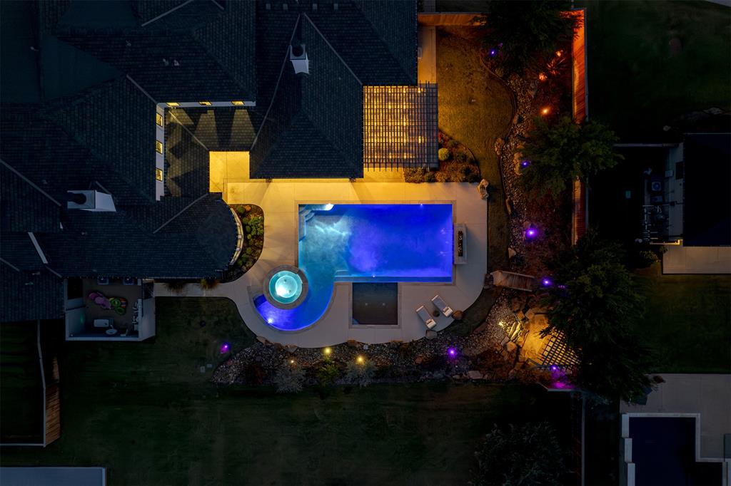 5001 Water Oak Way