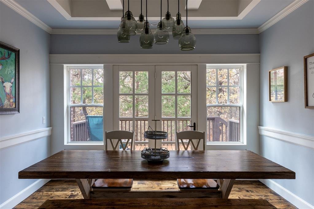 2609 Crestwood Drive