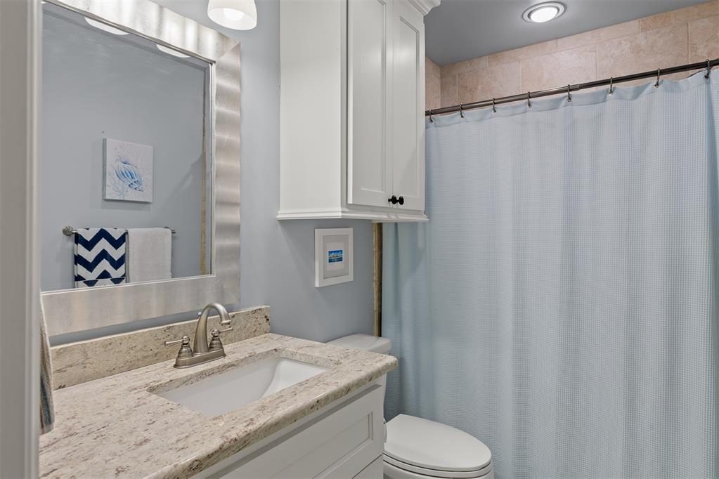 2609 Crestwood Drive