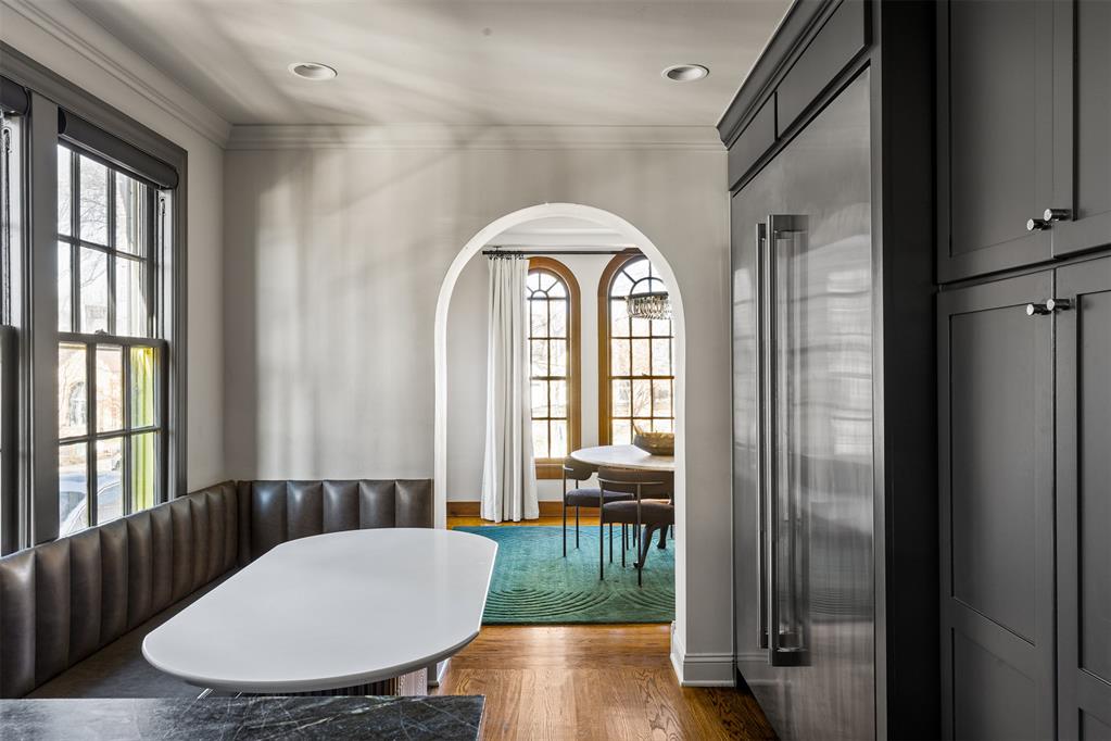 216 NW 33rd Street