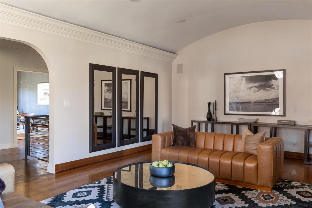 216 NW 33rd Street