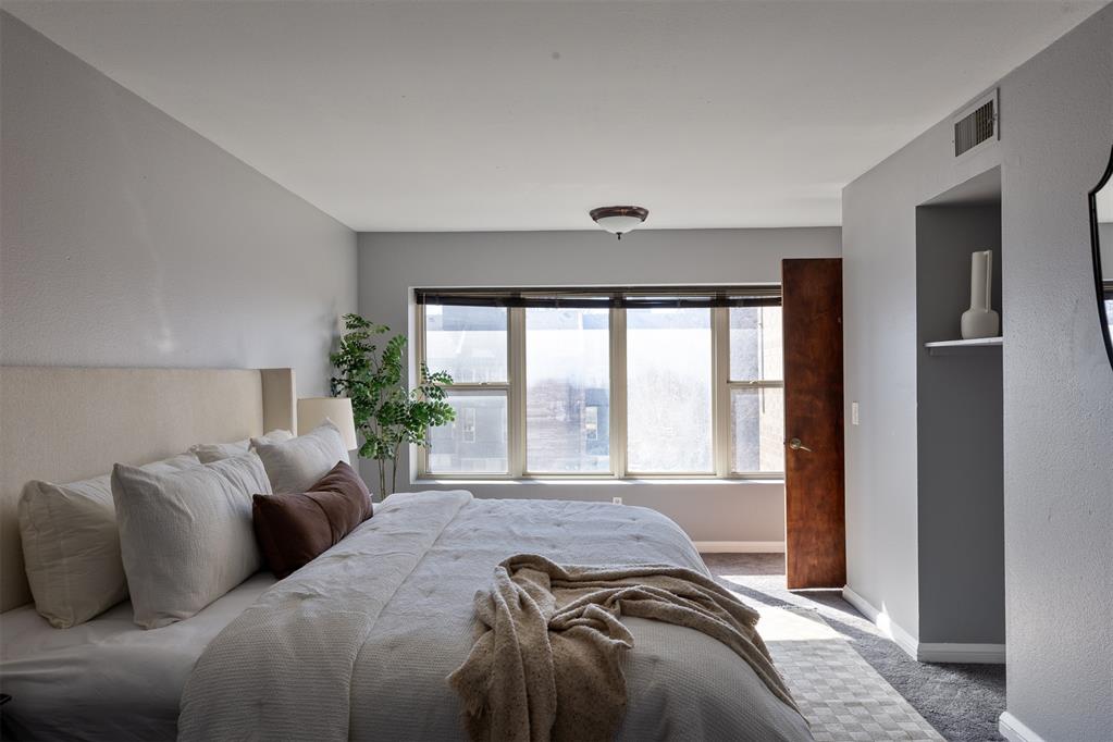 600 NW 4th Street Unit: 313N