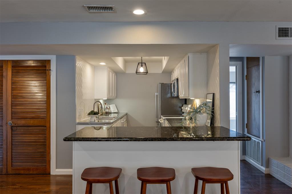 600 NW 4th Street Unit: 313N