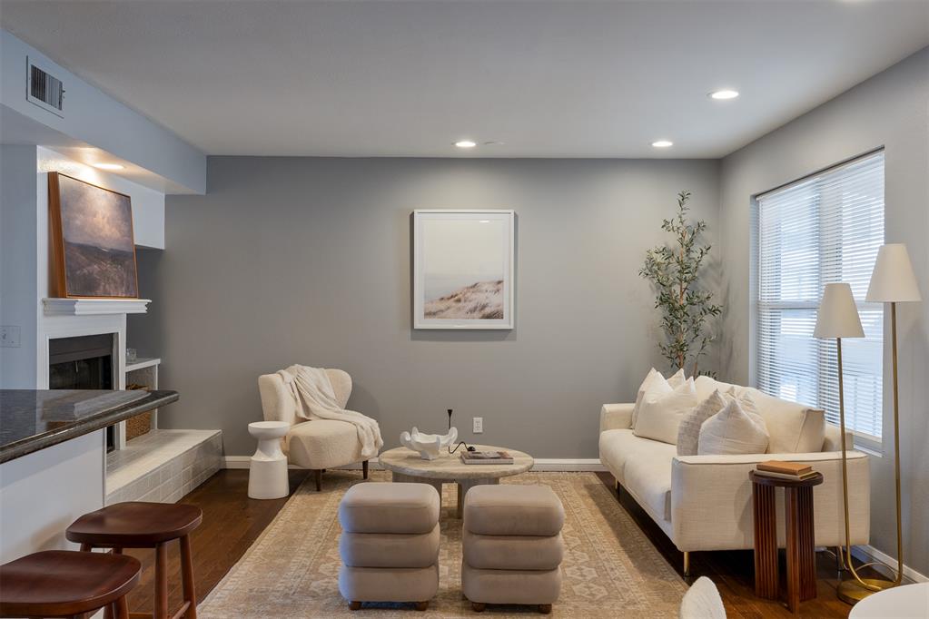 600 NW 4th Street Unit: 313N