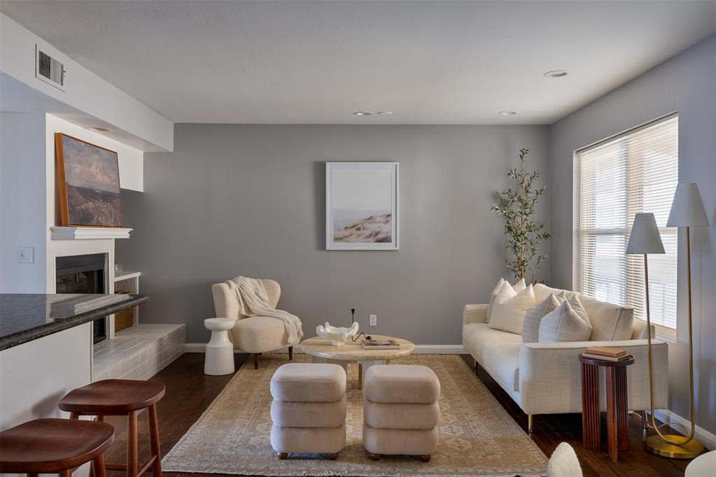 600 NW 4th Street Unit: 313N