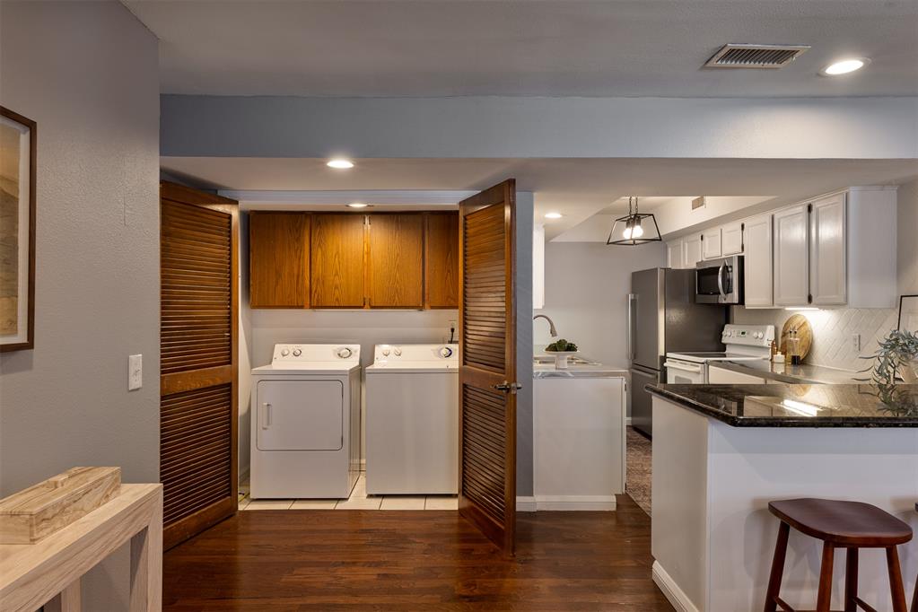 600 NW 4th Street Unit: 313N