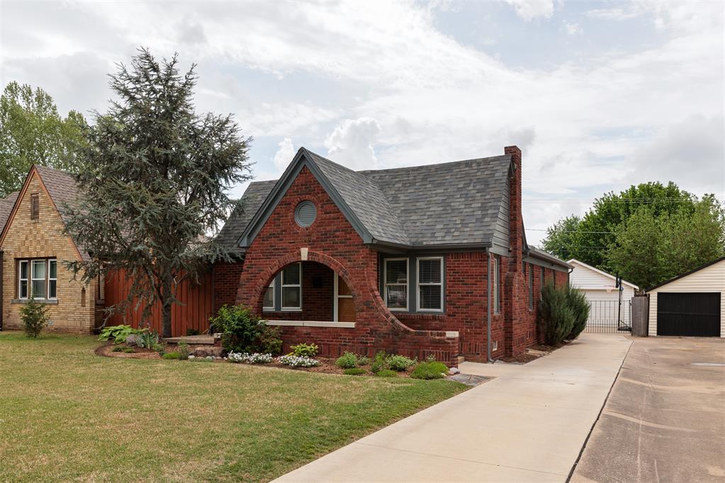 3304 NW 18th Street