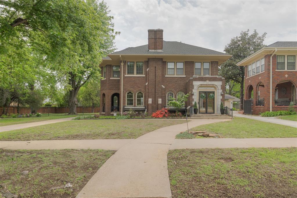 714 NE 18th Street