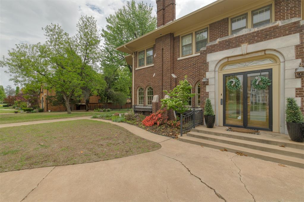 714 NE 18th Street