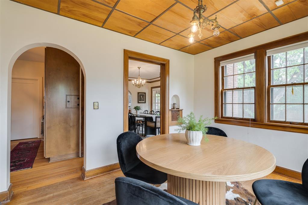 714 NE 18th Street