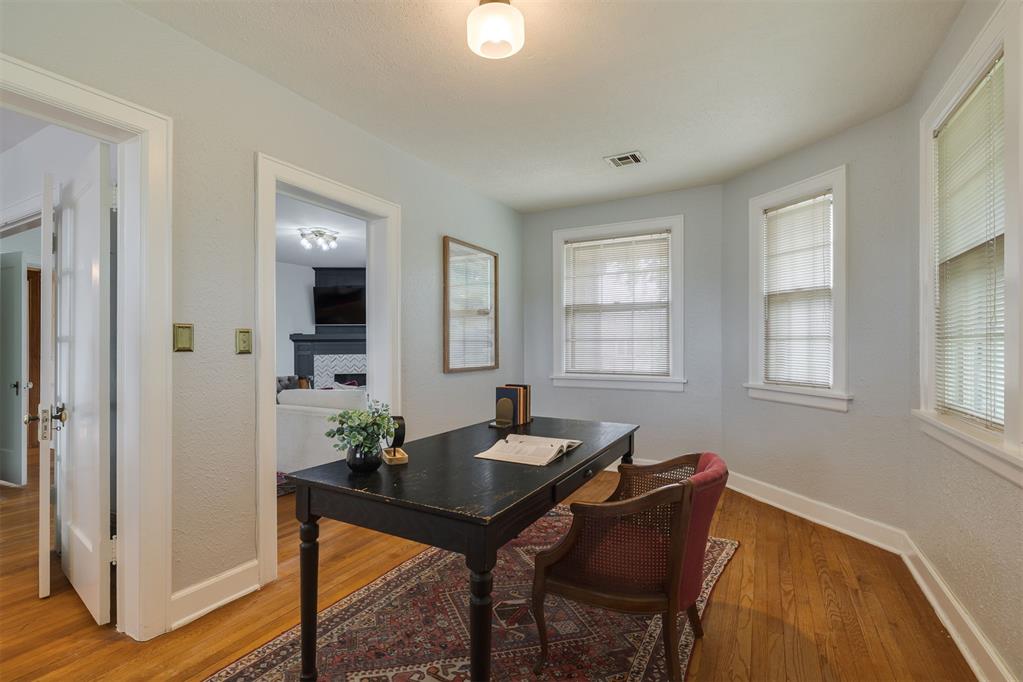 714 NE 18th Street