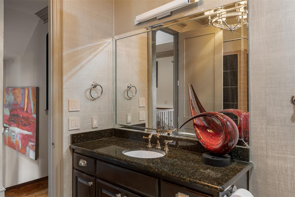422 NE 2nd Street