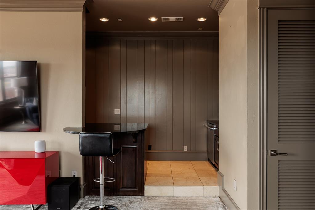 422 NE 2nd Street