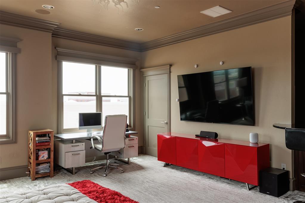 422 NE 2nd Street