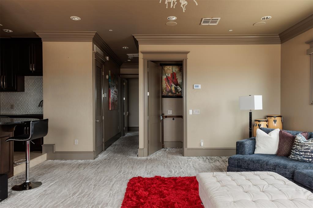 422 NE 2nd Street