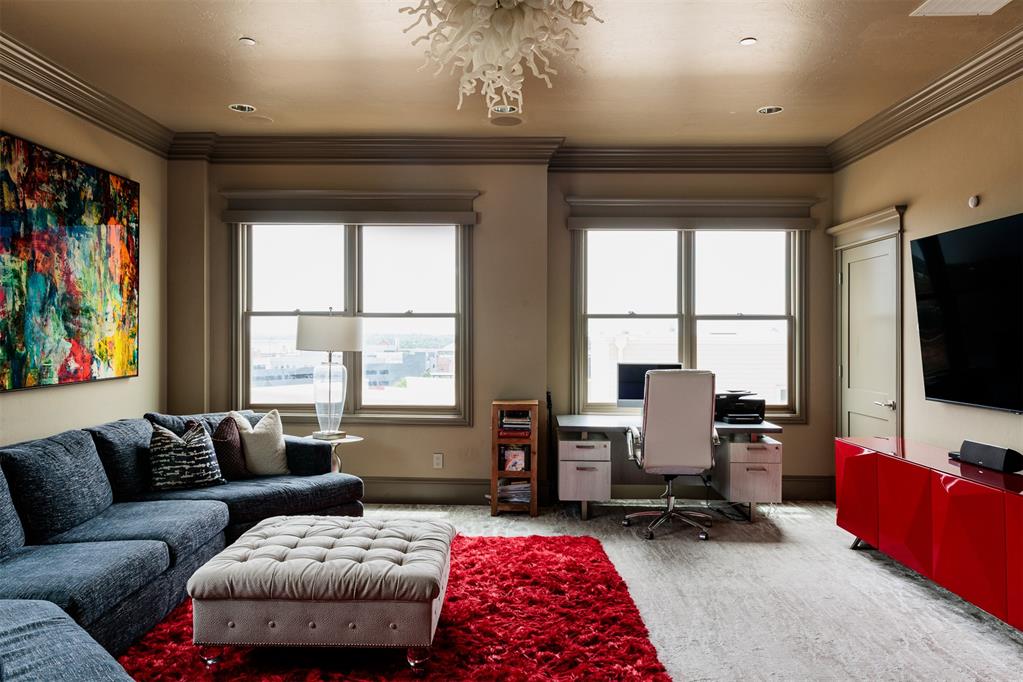 422 NE 2nd Street