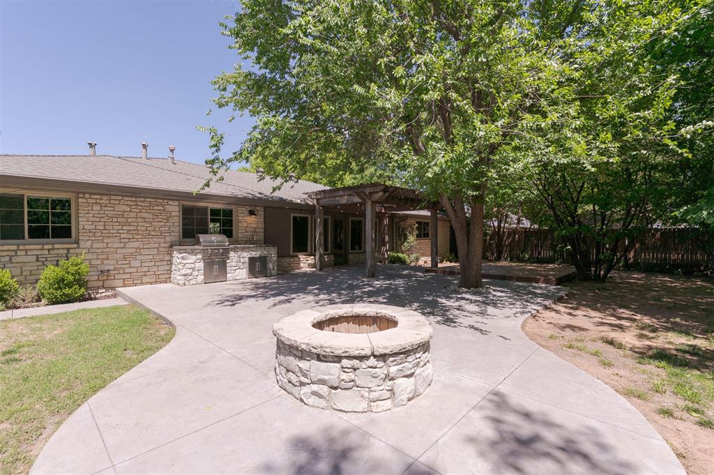 2948 Kerry Lane
