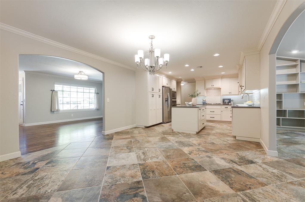2948 Kerry Lane