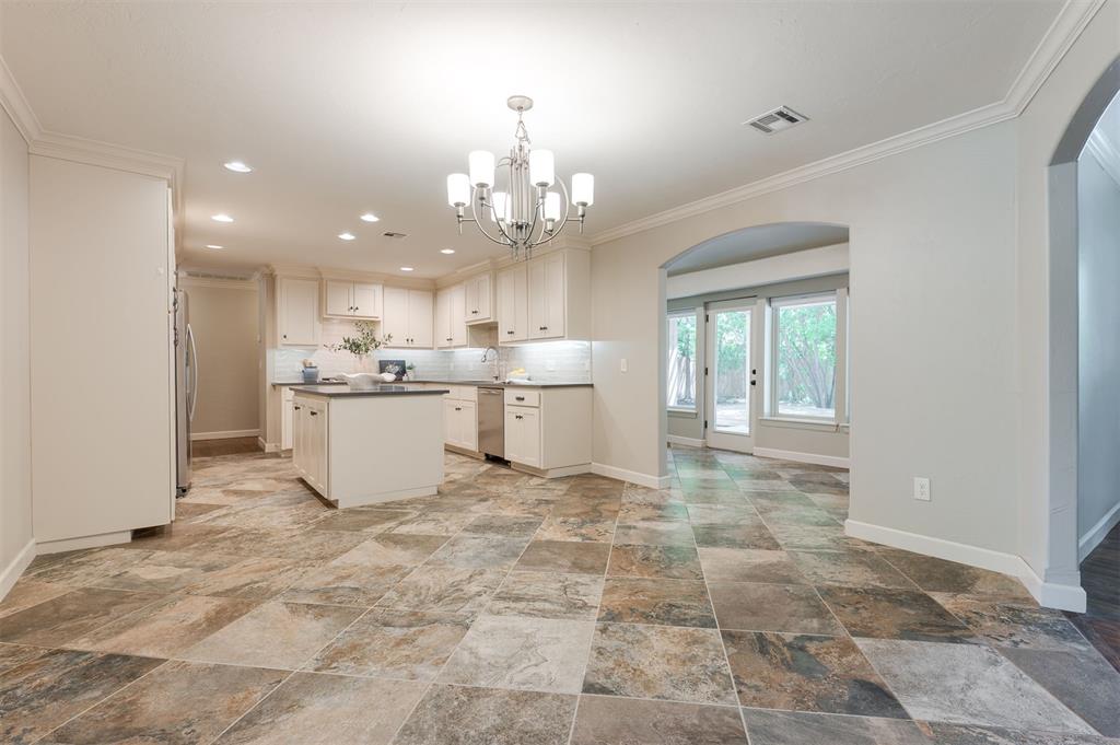 2948 Kerry Lane