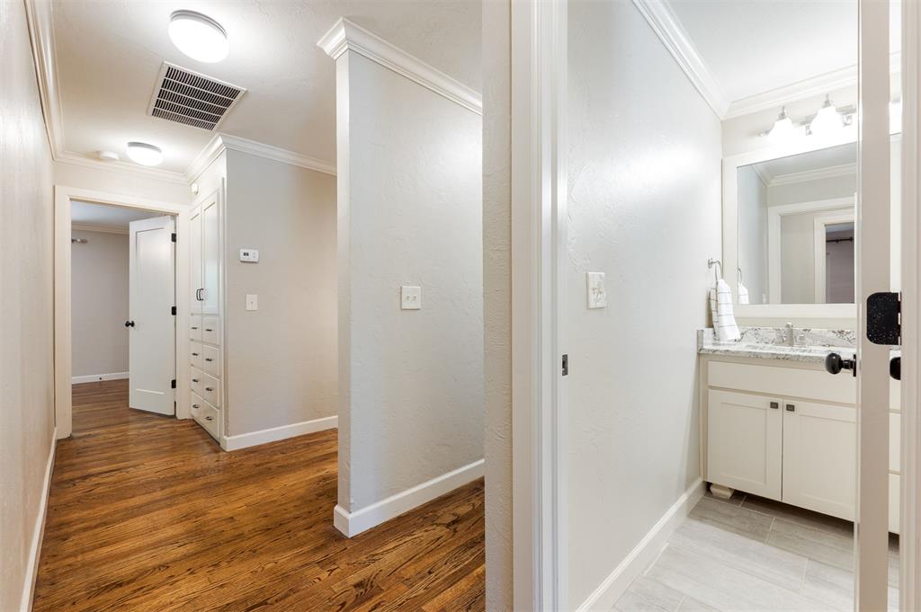 2948 Kerry Lane