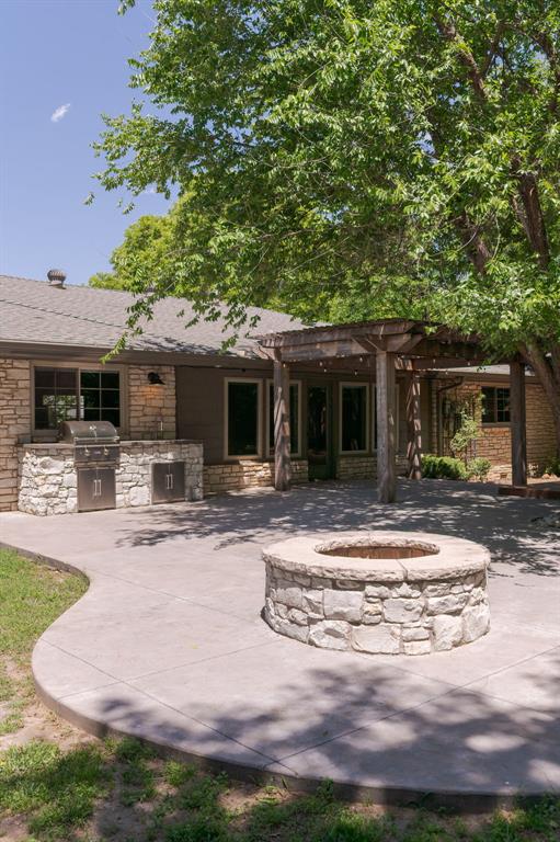 2948 Kerry Lane
