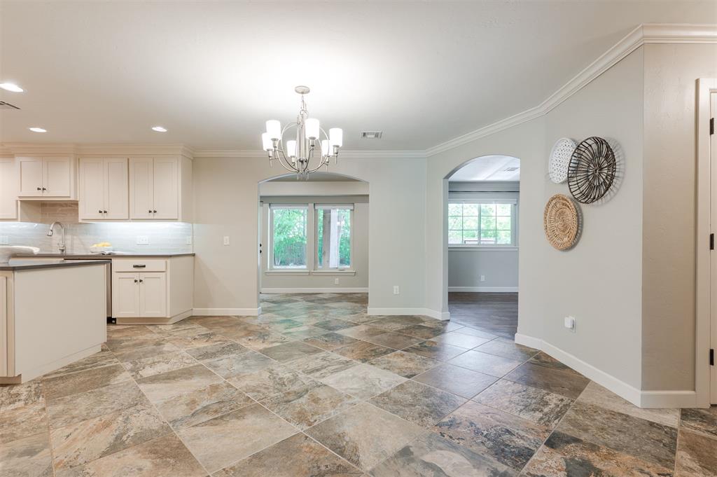 2948 Kerry Lane