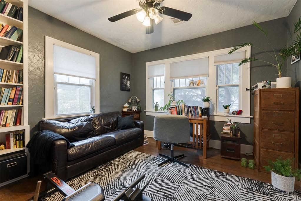 1619 NW 32nd Street