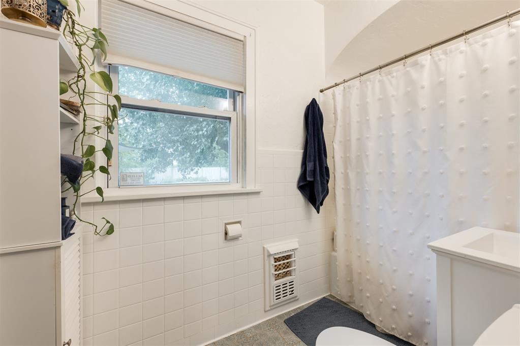 1619 NW 32nd Street