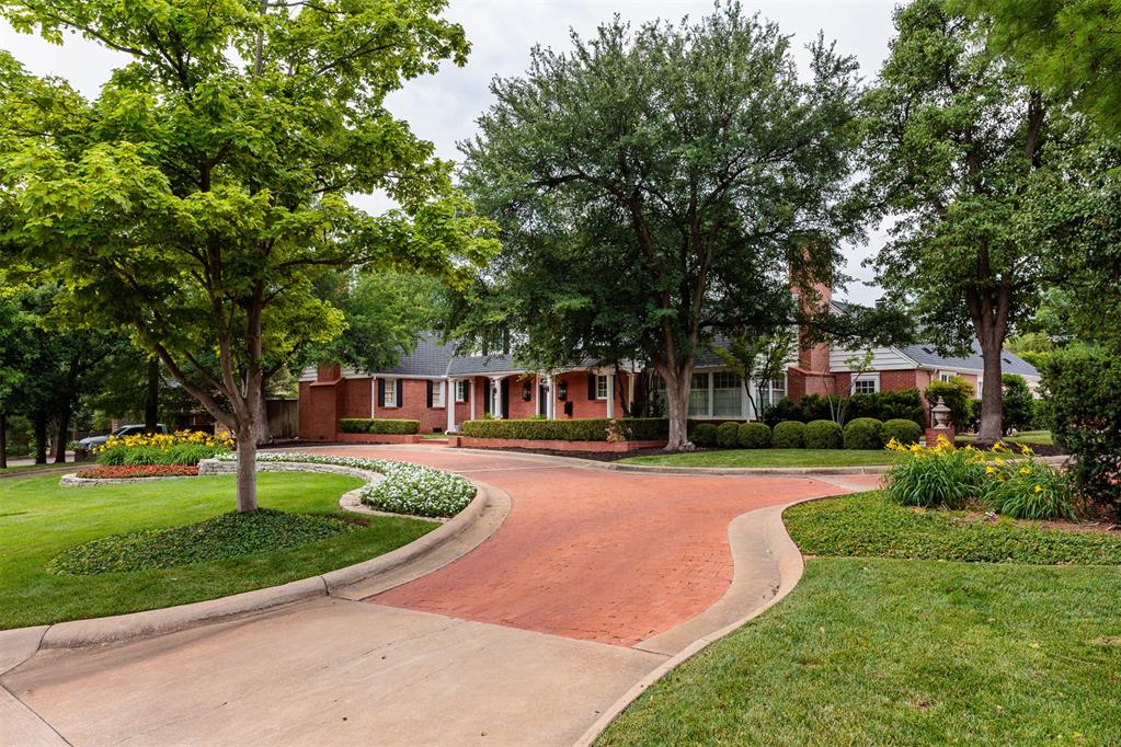 1606 Guilford Lane