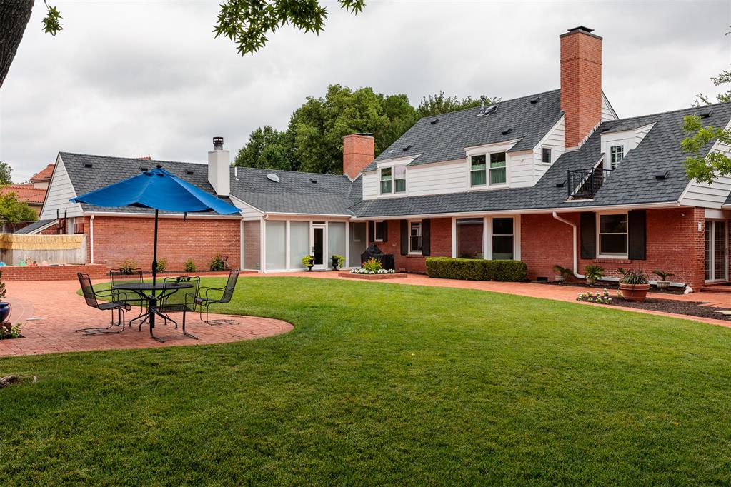 1606 Guilford Lane