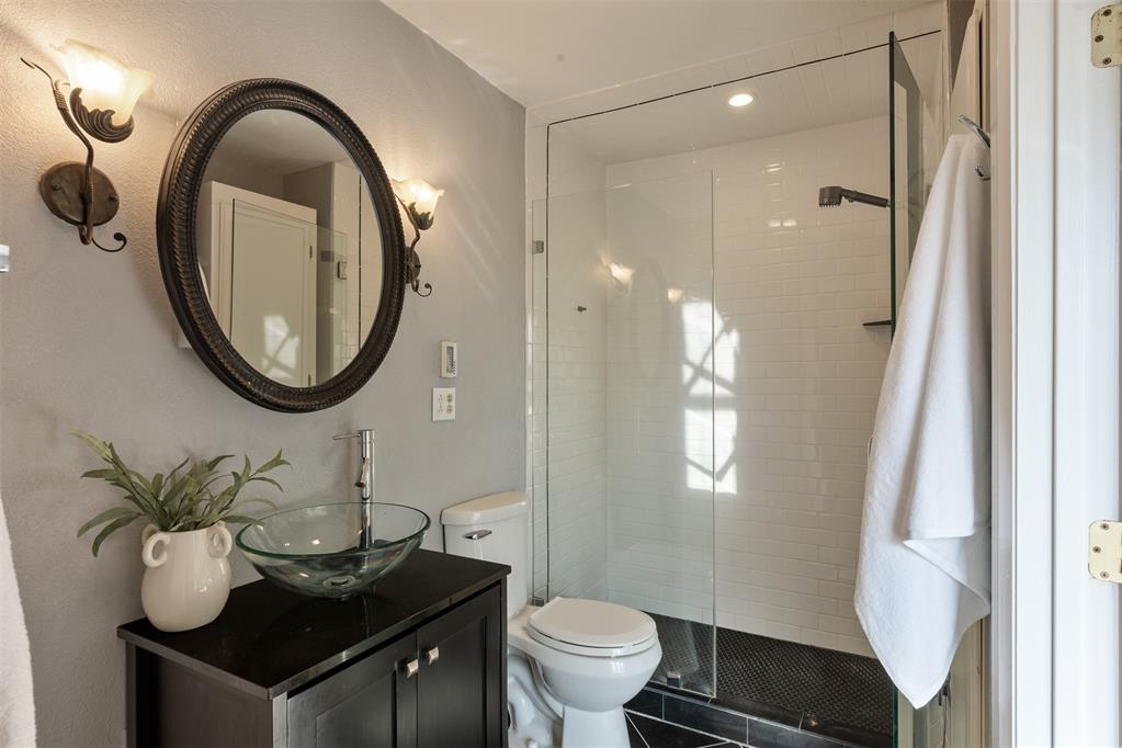 600 NW 4th Street Unit: 313N