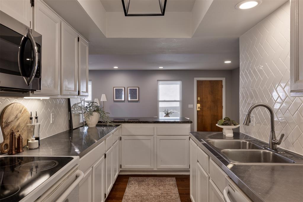 600 NW 4th Street Unit: 313N
