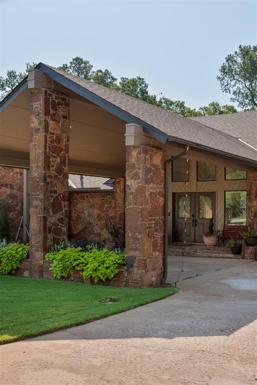 1530 Spring Creek Drive