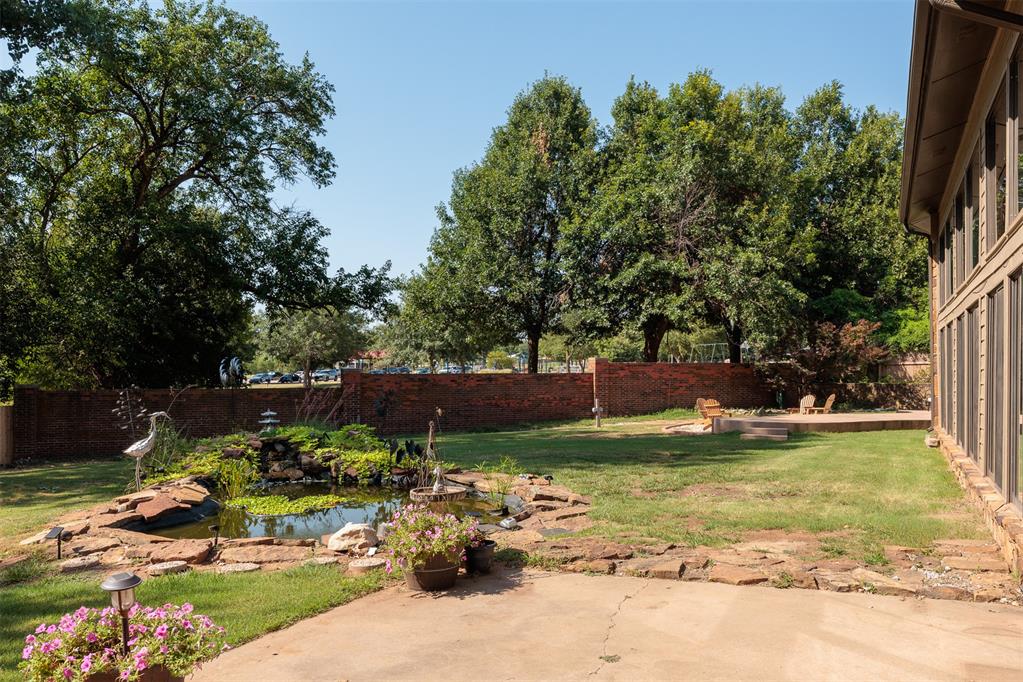 1530 Spring Creek Drive