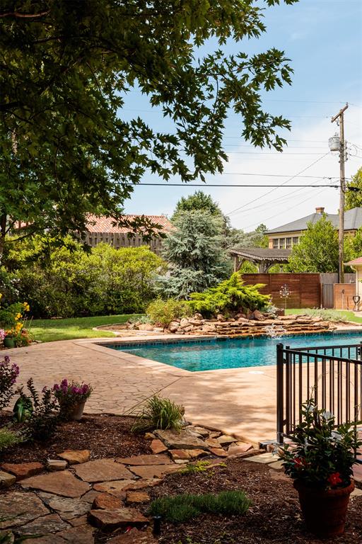 3232 NW 20th Street