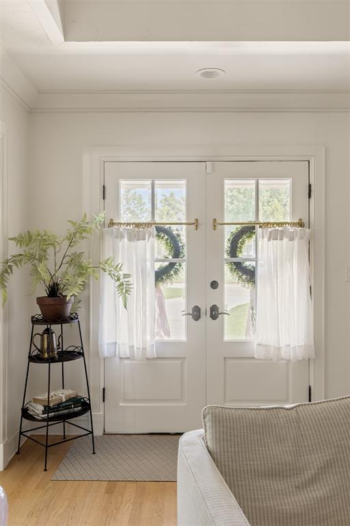 1122 Larchmont Lane