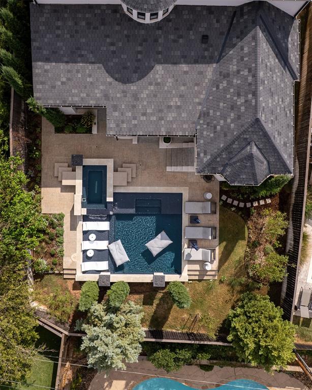 1415 Sherwood Lane