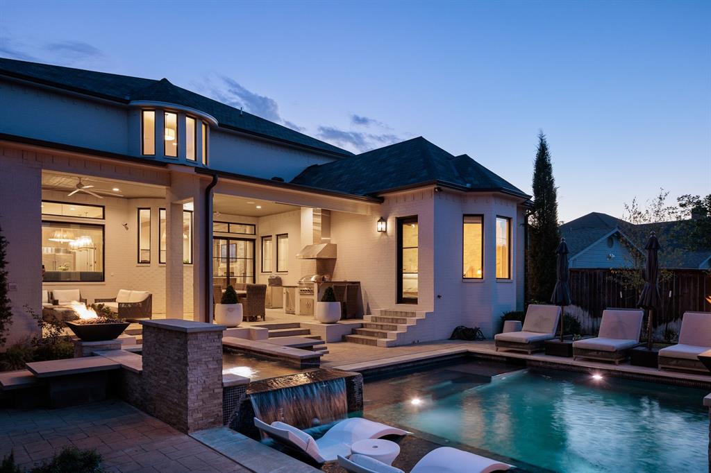 1415 Sherwood Lane
