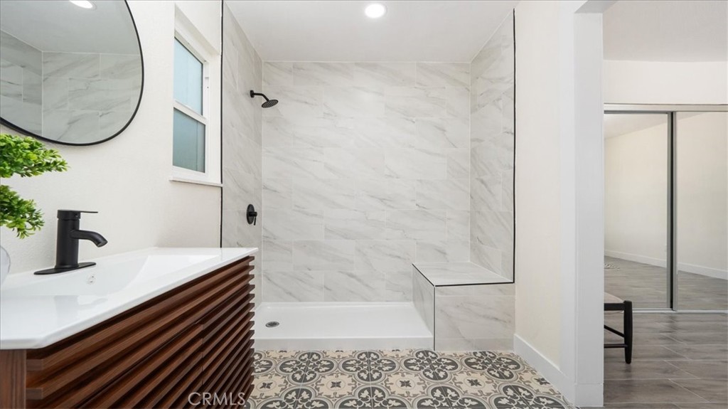 943 Wesley Street