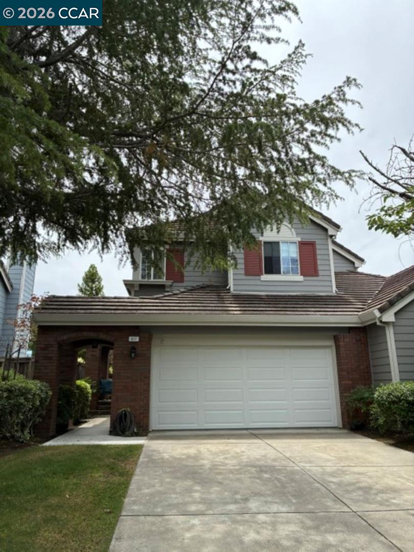 917 Arrowhead Ter