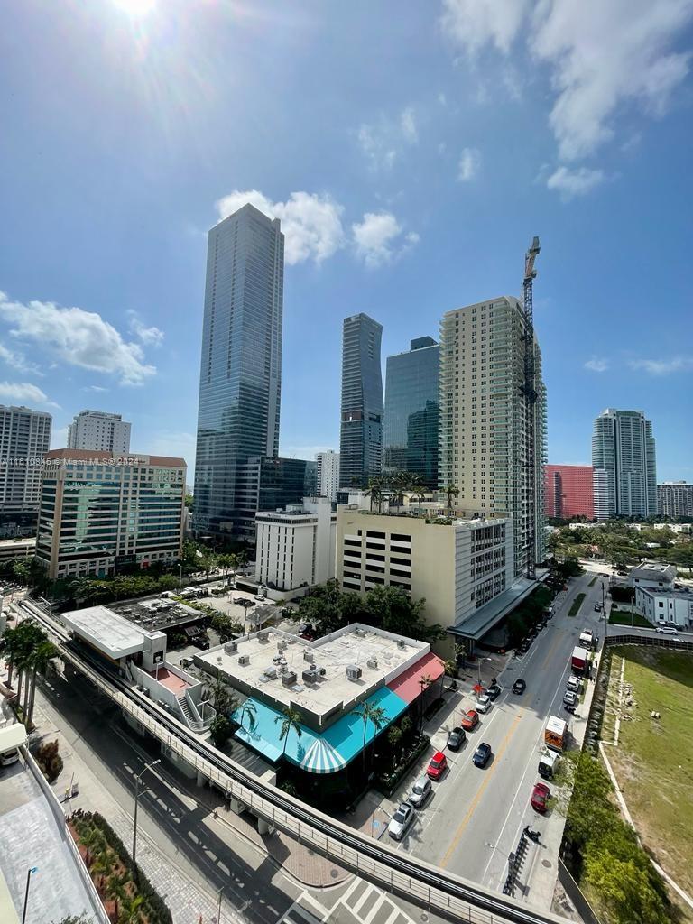 1300 S MIAMI AVE Unit: 1005