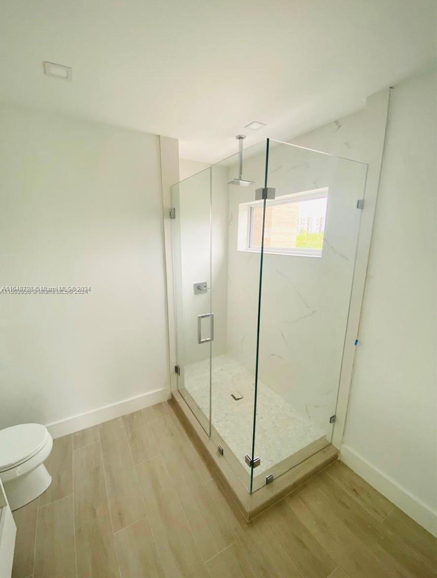 434 SW 10th St Unit: E
