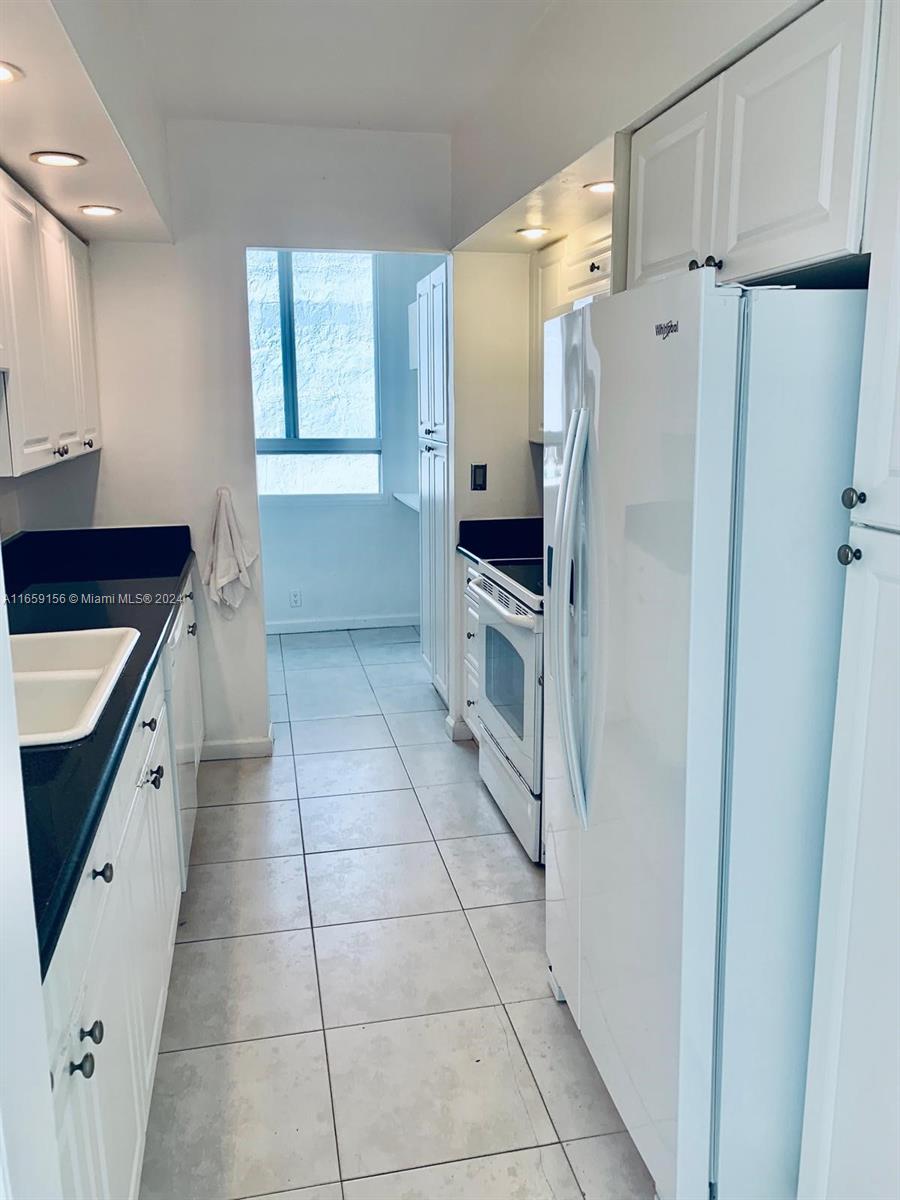 141 Crandon Blvd # 135