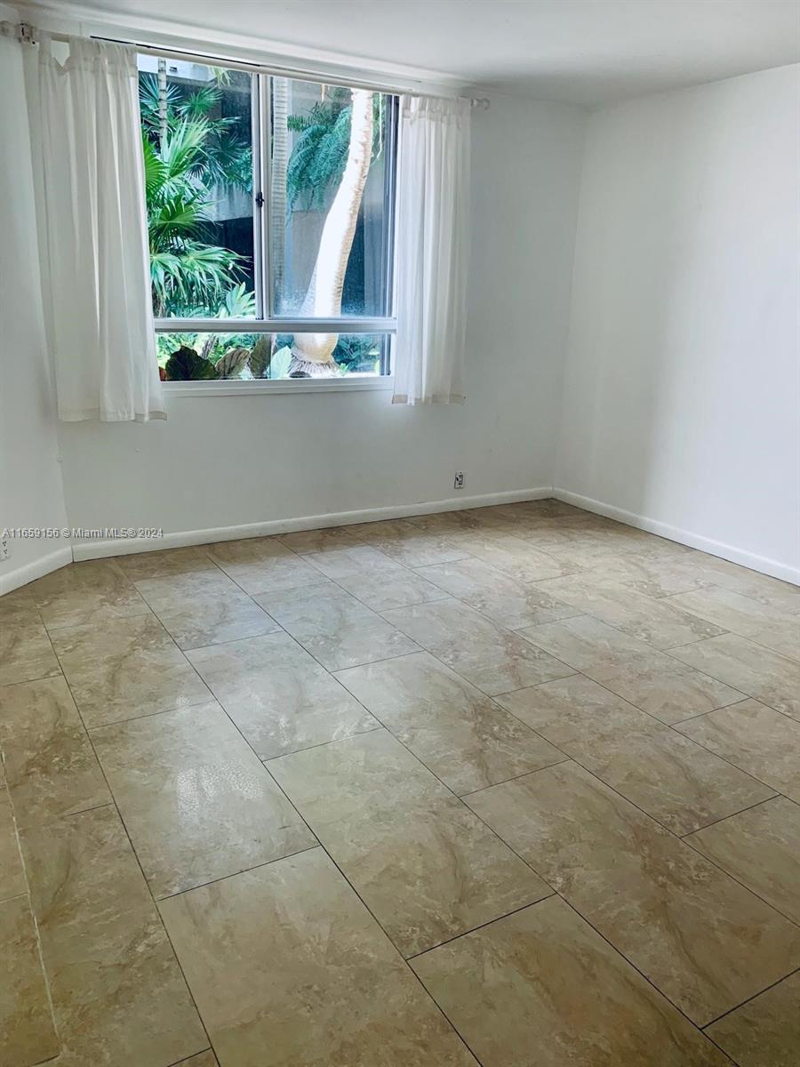 141 Crandon Blvd # 135