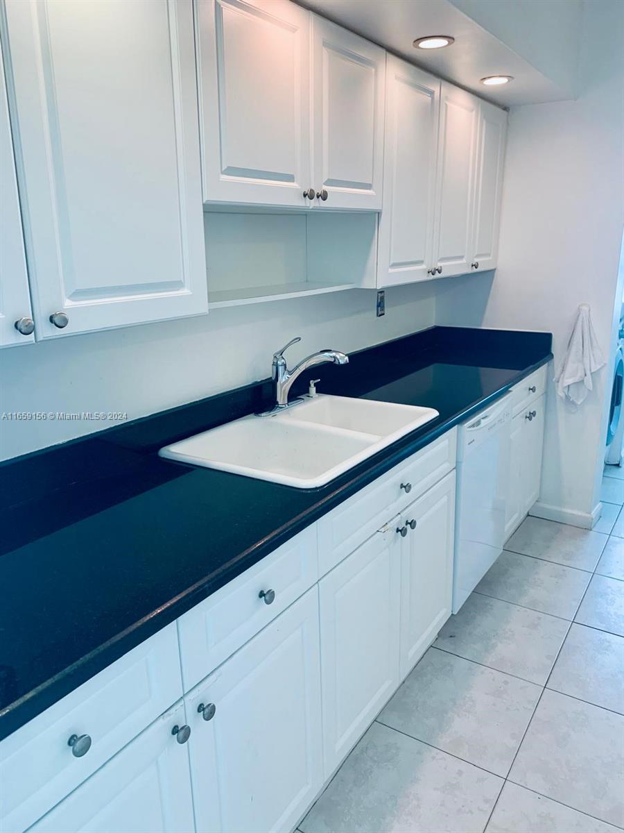 141 Crandon Blvd # 135