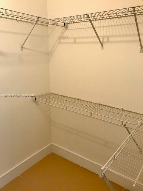 300 S Biscayne Blvd # L32 Unit: L-L32