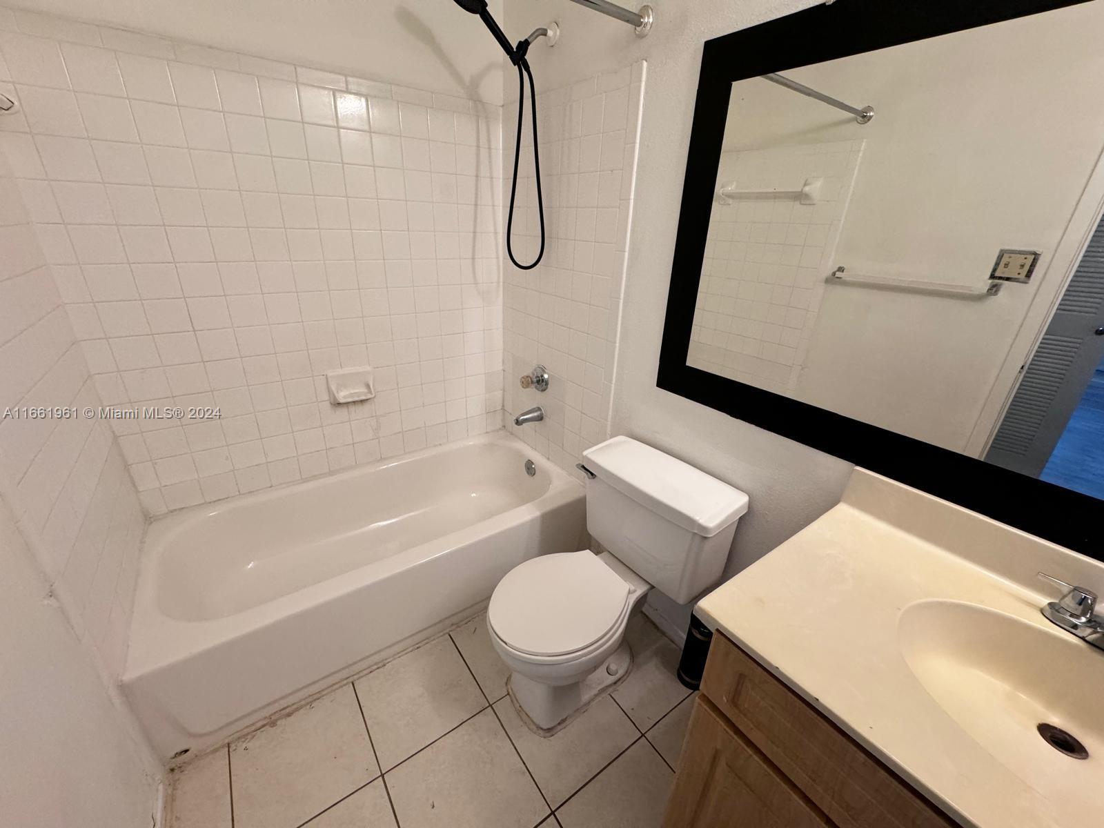 11229 W Atlantic Blvd # 206