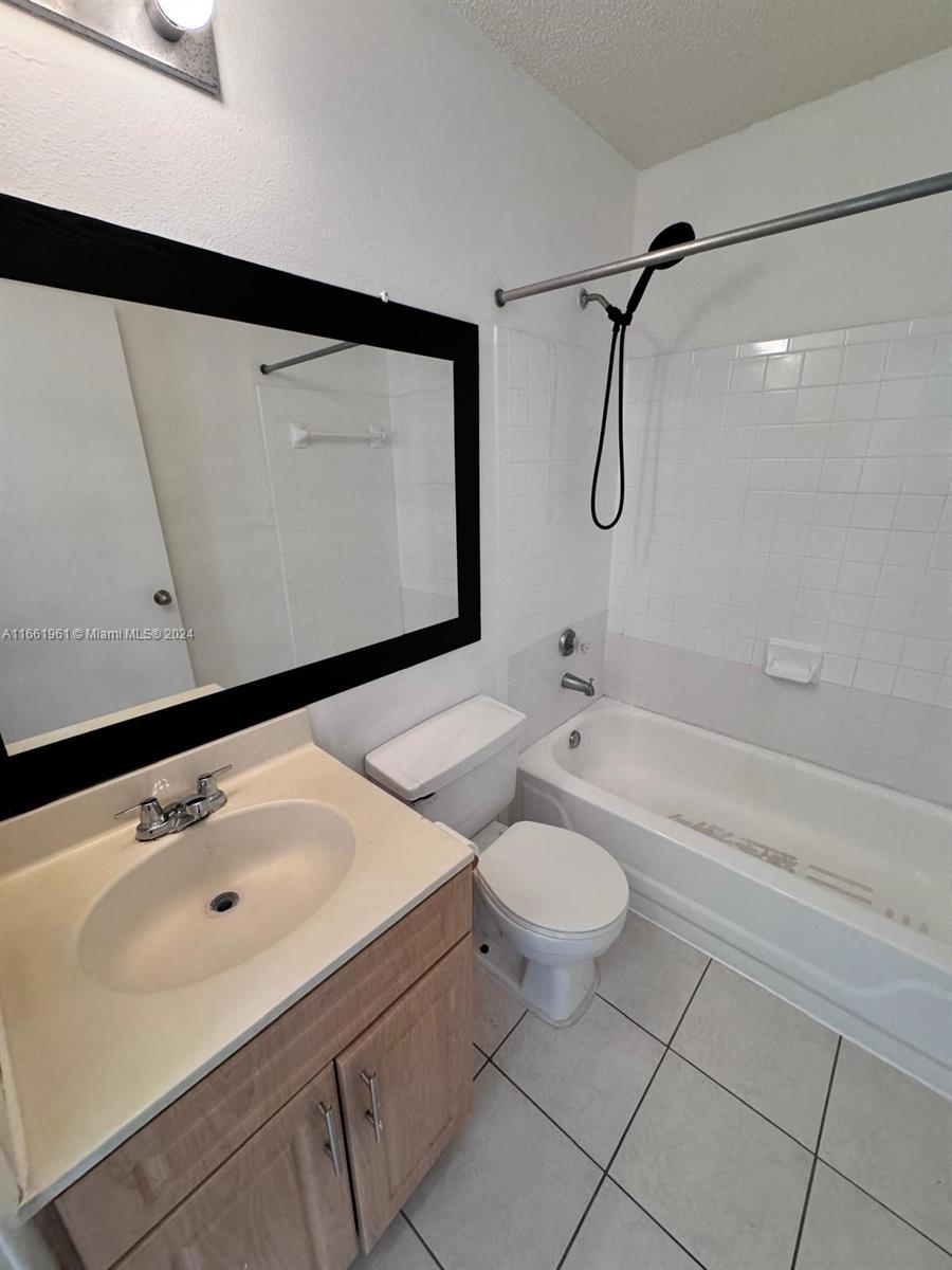 11229 W Atlantic Blvd # 206