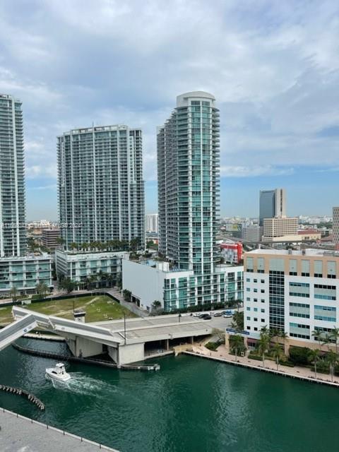 31 SE 5th St # 2107