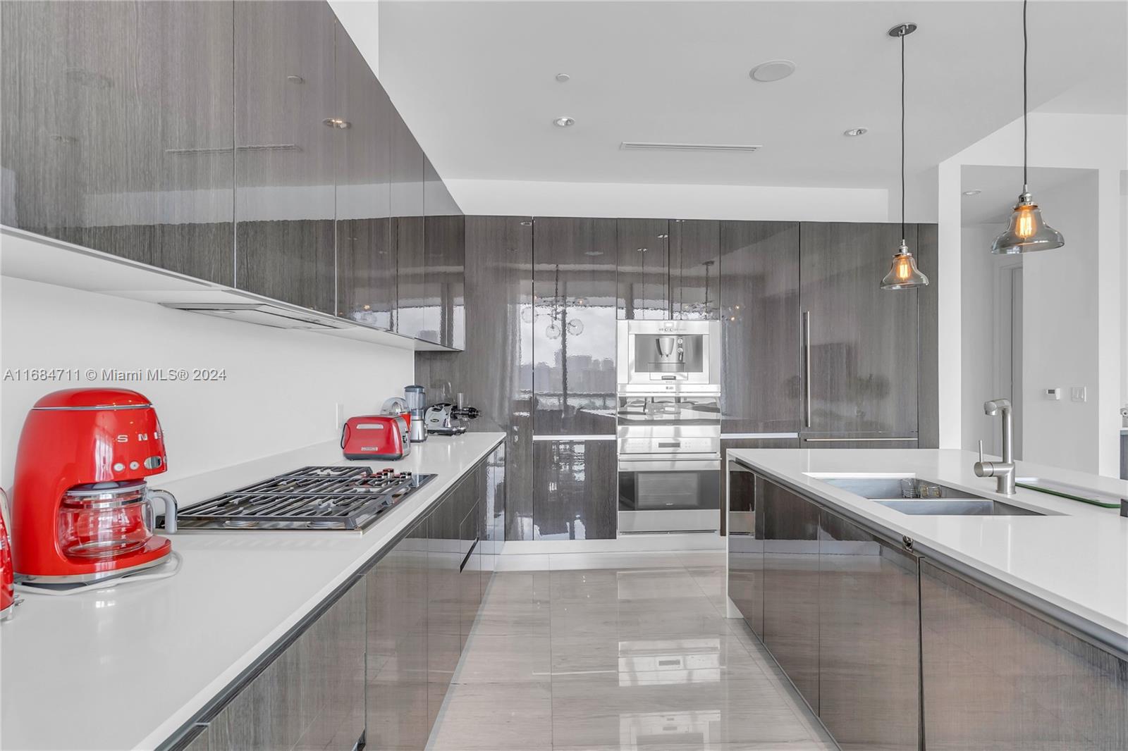 3300 NE 188th St Unit: LPH12